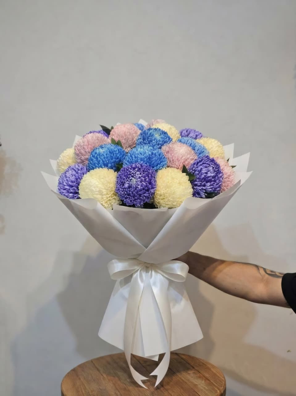 20 Blue & Cream Chrysanthemum Peonies Bouquet