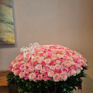 Grand Pink Roses Basket