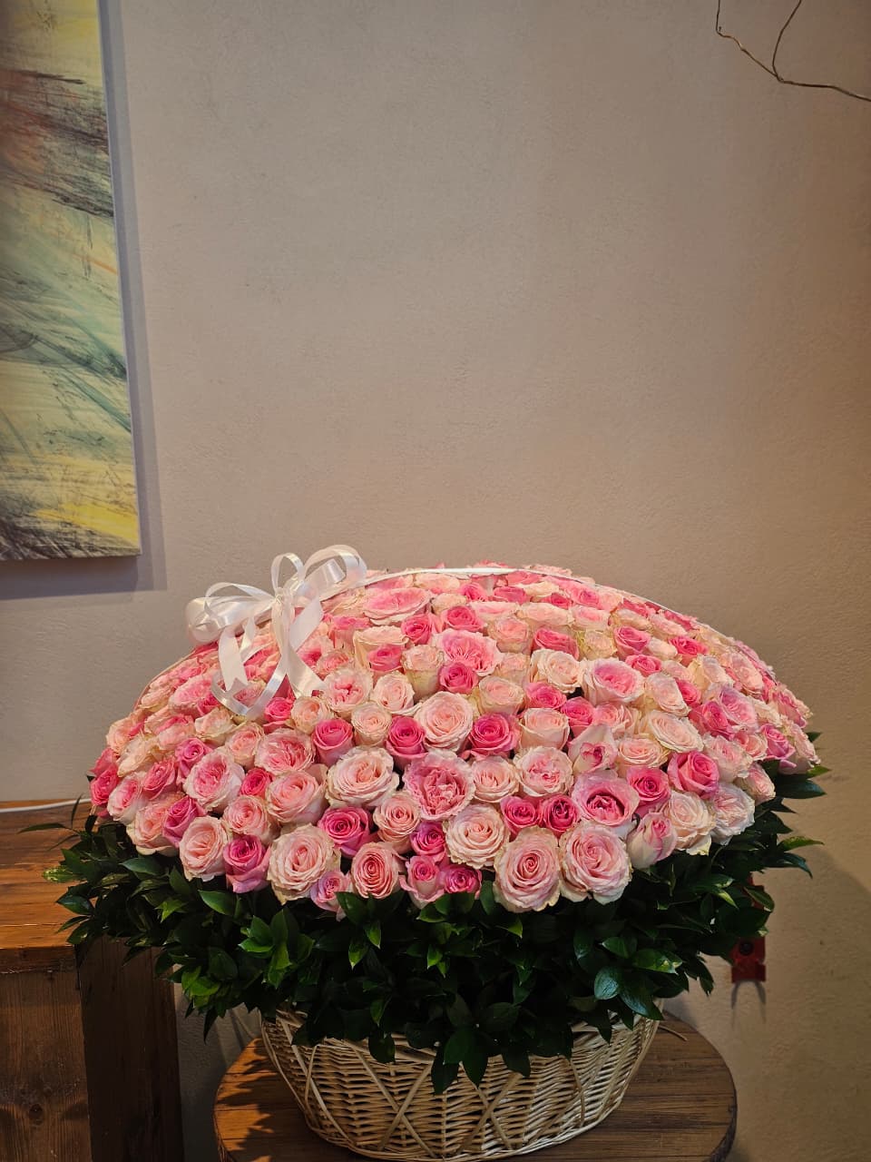 Grand Pink Roses Basket